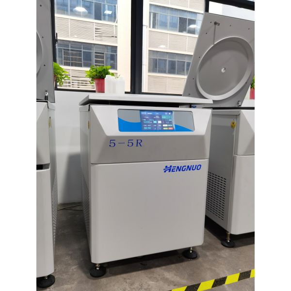 5330xg Floor Standing Refrigerated Centrifuge 4x1000ml Serum Separation Centrifuge 5500rpm 5-5R
