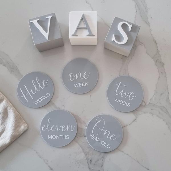 Acrylic Carved Wooden Milestone Discs Gift Pregnancy Milestone Discs