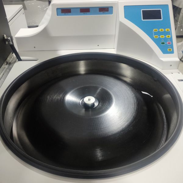CFL8R Floor Mount Centrifuge Machine for Blood Bank 6x2400ml Large Capacity Blood Bag Cold Refrigerated Centrifuge Swing Rotor