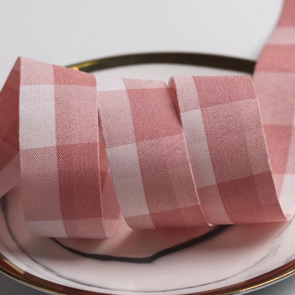 Чёрно-белая чекированная проволочная лента 7 мм-40 мм полиэстерная ленточная рулонка