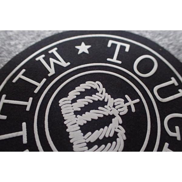 Corrections en caoutchouc de mousse de logo de Microfiber d'habillement