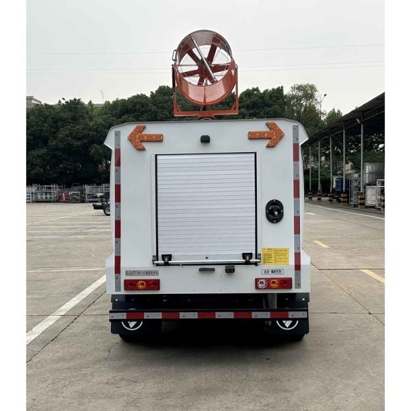 4.5 Tons Pure Electric Road Maintenance Vehicle Equipped With Special Devices
