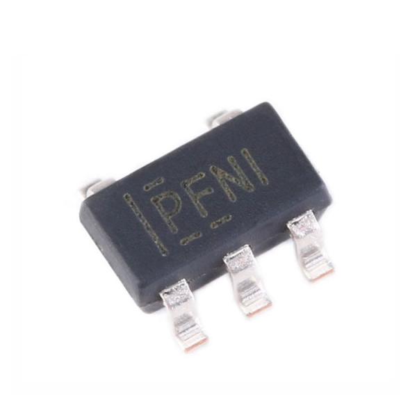 TPS60403DBVR SOT23-5 Puce de convertisseur de tension de la pompe de charge de 60mA.
