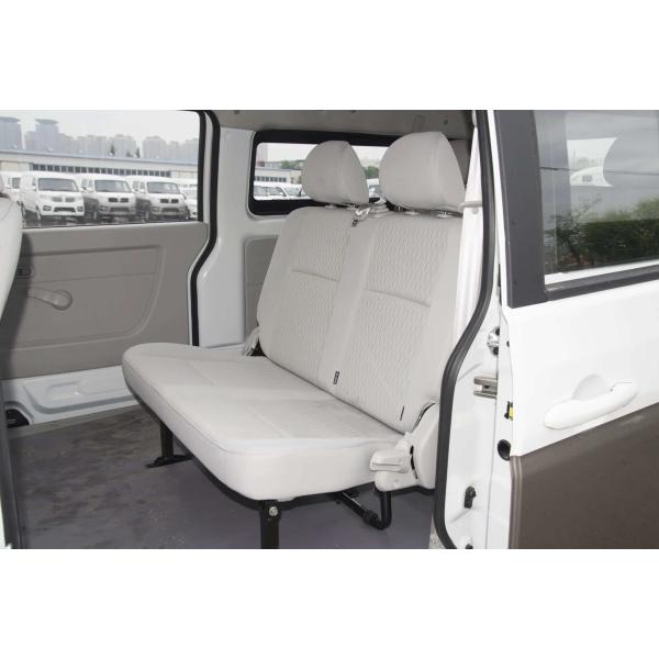 Малый подержанный автобус Jinebei X30L 7 мест Масляный двигатель Коммерческий минивэн LHD