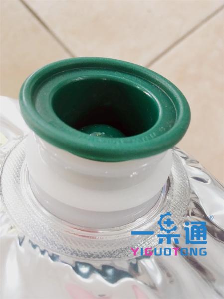 Baby Food Pouch Spout Plastic Screw Caps Blue / Green Bag In Box Tap Valve