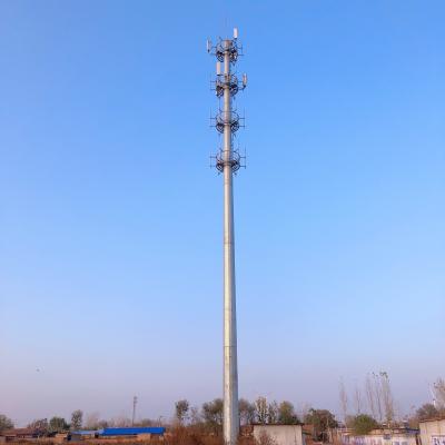 Uma comunicação 35M Steel Monopole Tower do telefone celular