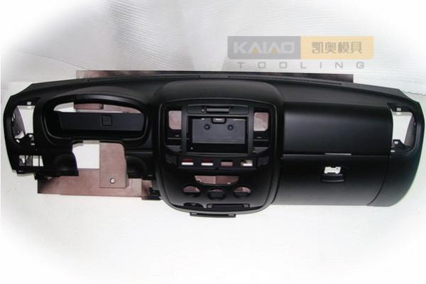 Car Bumper Plastic CNC Rapid Prototyping Customized RIM Service
