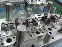 Sellado automotriz del metal del requisito de Teachnical de la alta precisión de los troqueles estampadores de la caja de aluminio del panel