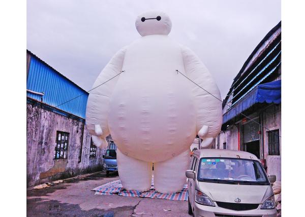 Cartoon Shape Advertising Props 7m Height With Led Lighting EN14960 Certificated