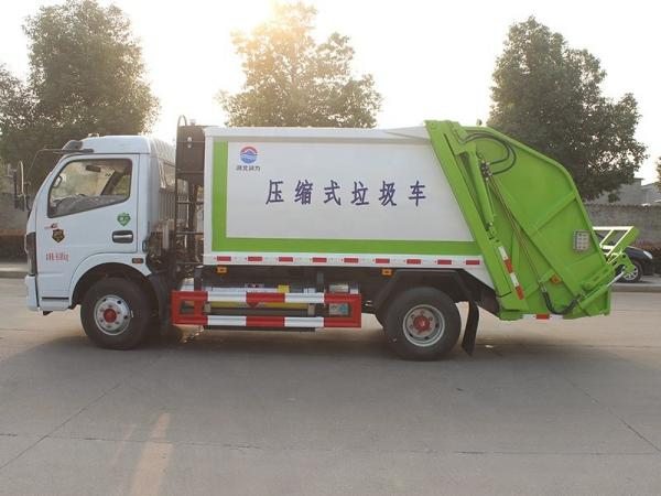 Dongfeng Dollicar D6 LNG 4x2 6cbm Compactor Garbage Truck