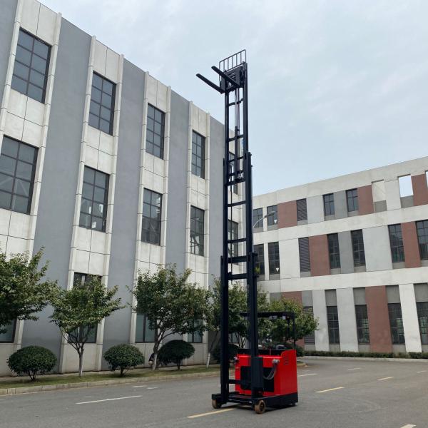 Seat type for large capacity 6m lifting height reach stacker trucks