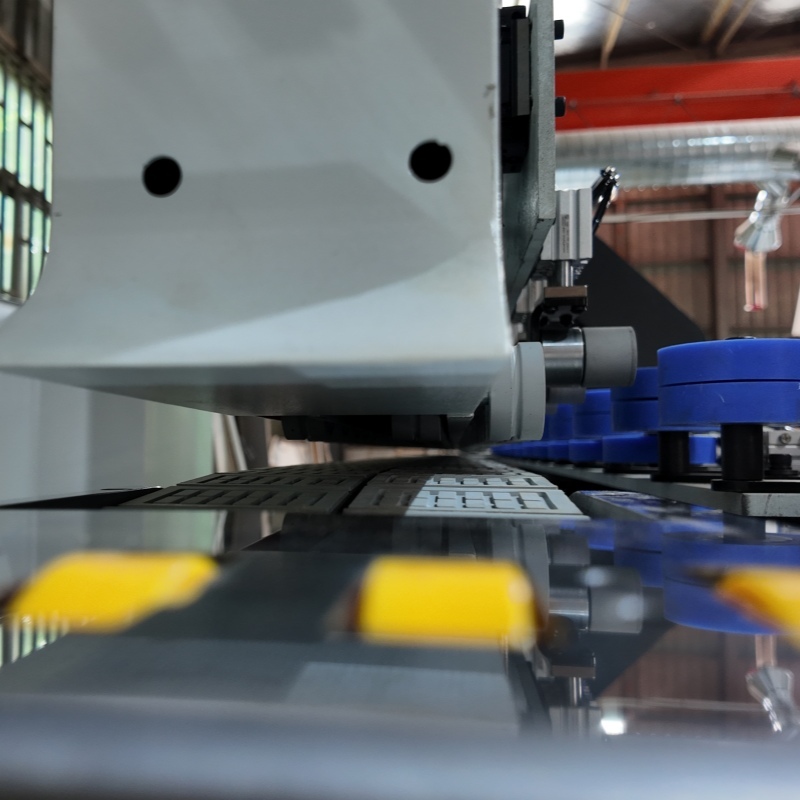 Engineered Wood Flooring Bending Machine High Precision Curved Panel Forming Machine