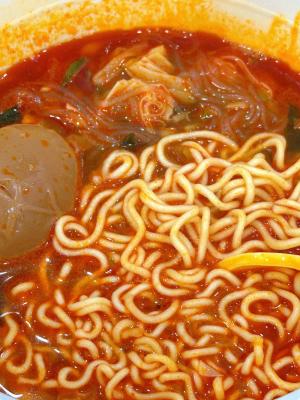 192g Dry Mixed Instant Noodle Boiling Water Cooking Method Must-Try for Noodle Lovers