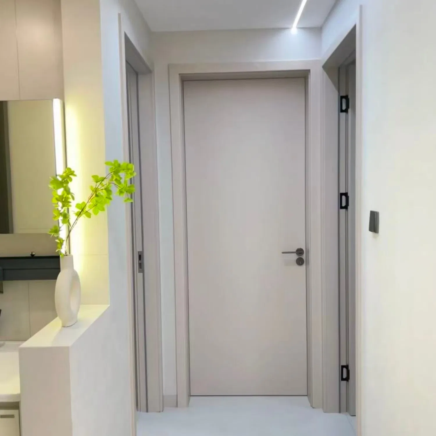 CE ISO Certified Zero Formaldehyde Soundproof Solid Wood Interior Door for Villa Hotel Hospital Projects