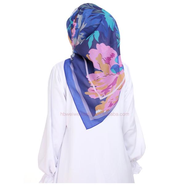 High Quality Trendy Heavyweight Hijaab Tudung Bawal Square Scarf Chiffon Printed Floral Scarf Muslim Hijab
