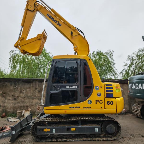 Second Hand Crawler Excavator Japan Made Used Komatsu Pc60-7 6 Ton
