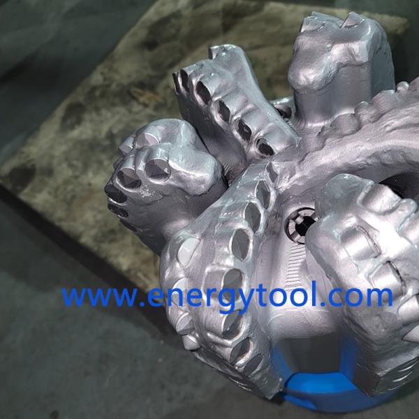 Нефтяная буровая установка 9,5-дюймовая буровая установка PDC Буровая установка API инструмент для бурения алмазов