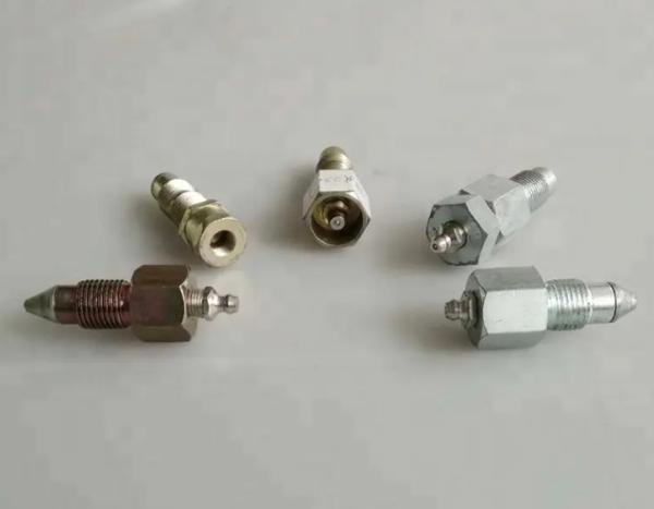 Parties de pelleteuses, raccords à graisse pour R60 R215 DH220 EX55 SK60