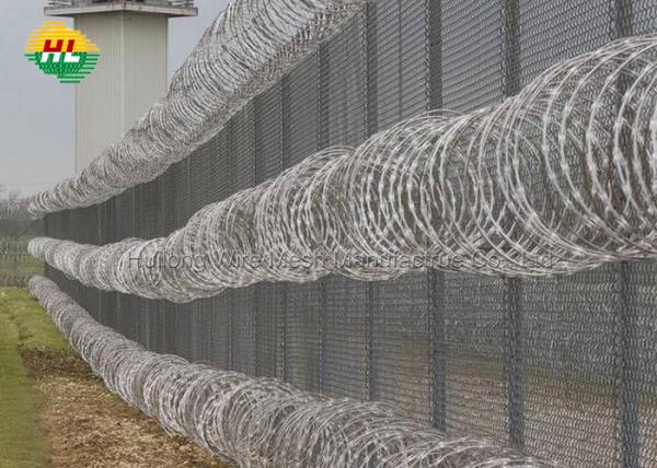 CBT-65 450mm Concertina Barbed Wire High Corrosion Resistance Cbt 65 Razor Wire