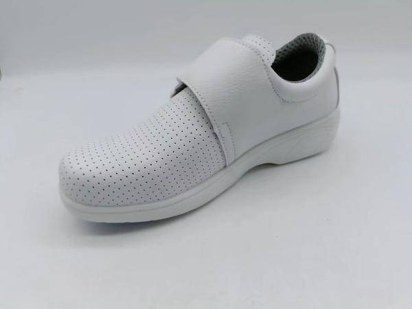 Hollow Breathable White Sneakers Slip Resistant Super Fiber Leather Nurse Shoes