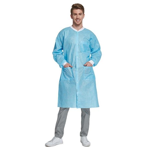 SMS Disposable Lab Coat Nonwoven Three Layers Knitted Collar and Cuffs Snap on Button Closure Three Pocktets Full Length