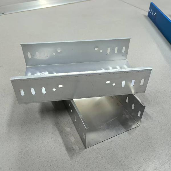 Medium Duty Aluminum Cable Tray Sizes 100mm-1000mm Cable Tray Slotted