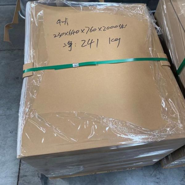 O PE 190gsm-330gsm personalizado revestiu o papel na folha para a curva da salada