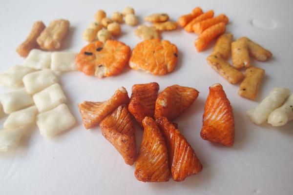 Chinese Snack Manufacturer Good Tasty Snacks Rice Crackers Richy Mixed Rice Cracker
