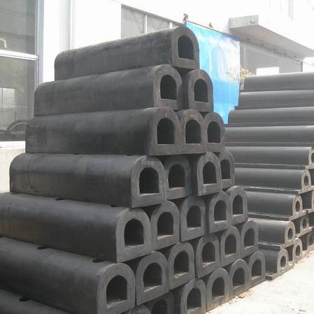 High Quality BV CCS approved Corner Fender D Bore Marine Rubber D fender