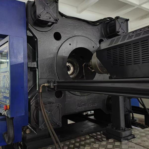 El motor de servicio se utilizará en el caso de los vehículos de motor eléctrico.