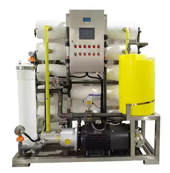Système de désalinisation de l'eau de mer à filtration multi-média/ultrafiltration