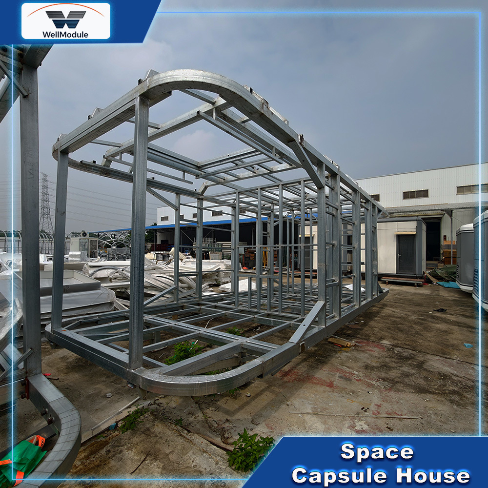 Modern Space Capsule House: Eco-Friendly Retreat for Unique Getaways