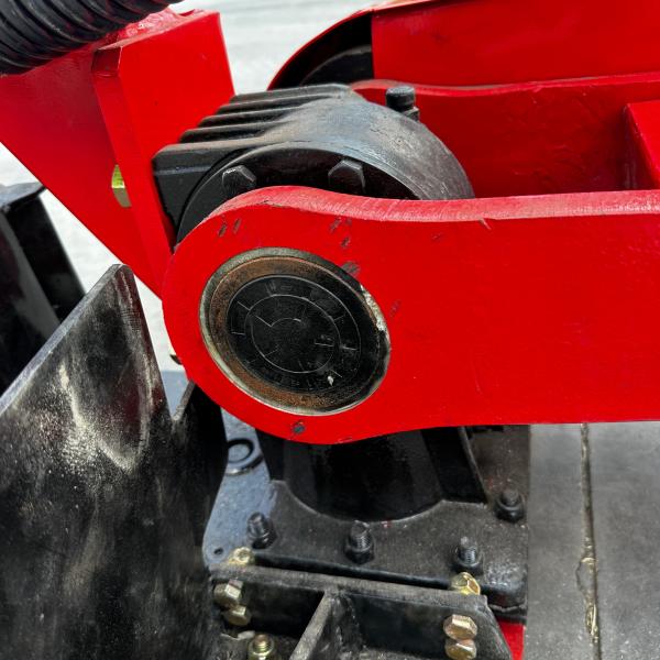 Multiple Disc Hay Rotary Mowers Farm Equipment Red Tractor Mounted Sharp Blade