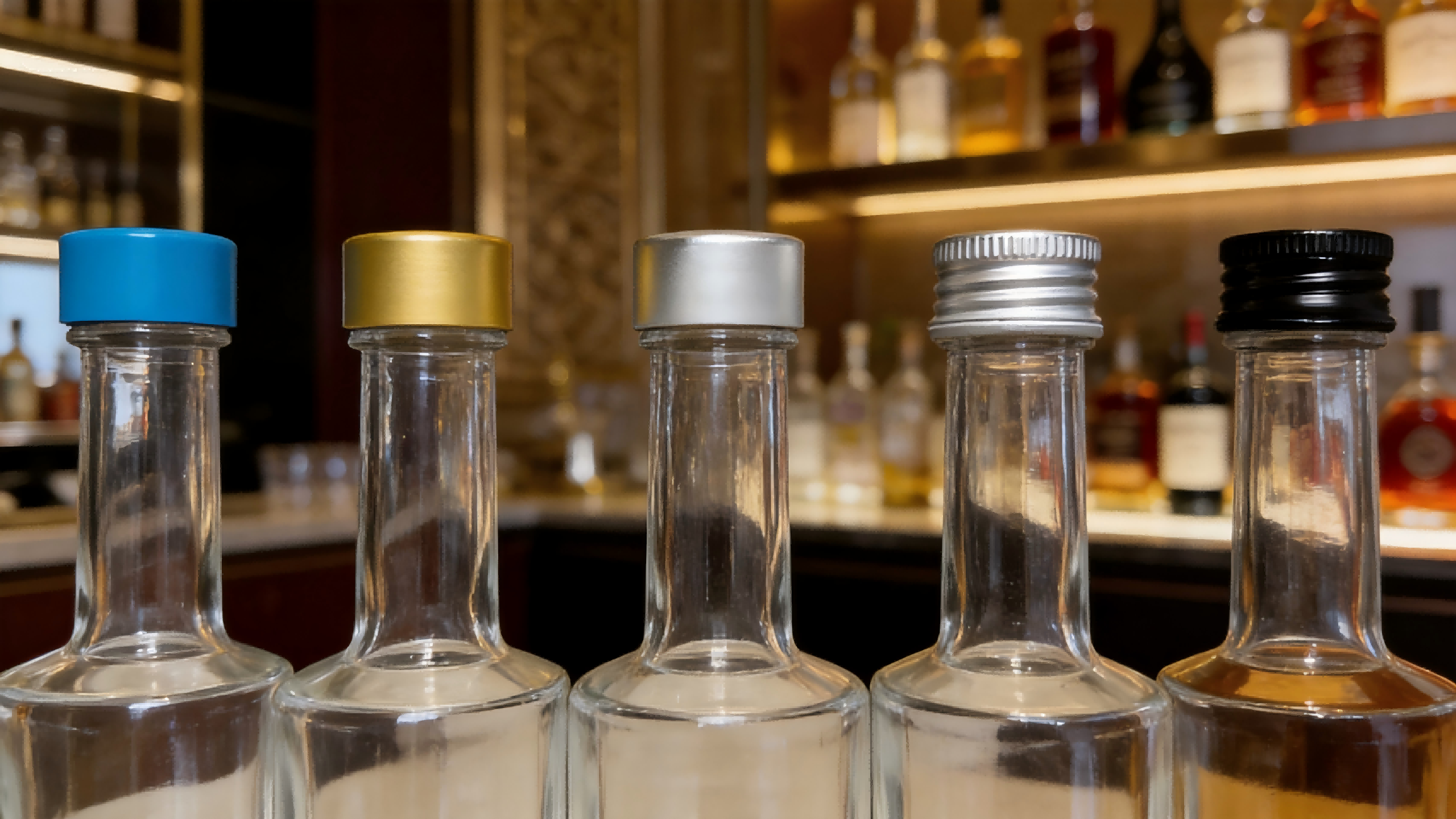 30mm Aluminum-Plastic Screw Cap Double-Coated PE Liner FDA Approved Spirits Bottles