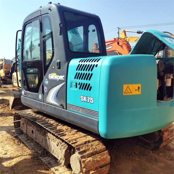 Excavadora japonesa original de 7 toneladas Mini Kobelco SK75 con motor ISUZU en Shanghai