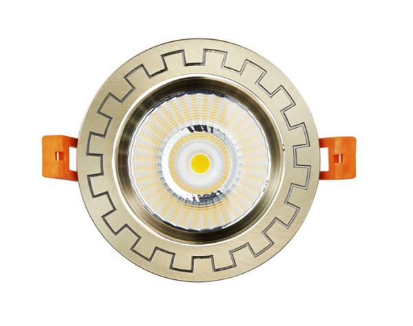 COB Cree LED,  ADC12 Aluminum Housing , With reflector, Adjustable, Directional 80 LM/Watt, 90LM/WATT. 