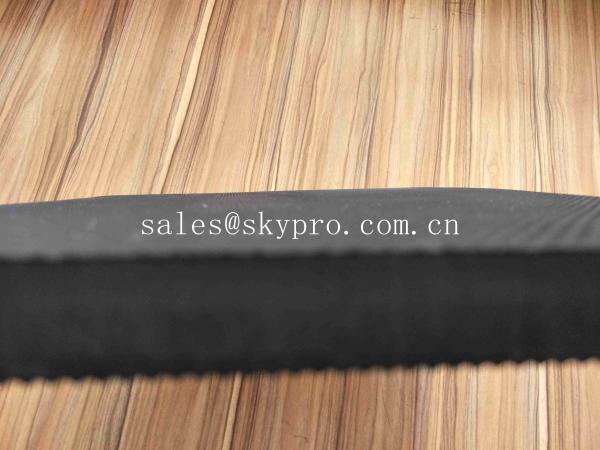 Não - folha Textured da sola da sapata da espuma de EVA do aperto do sulco parte superior preta inodora tóxica