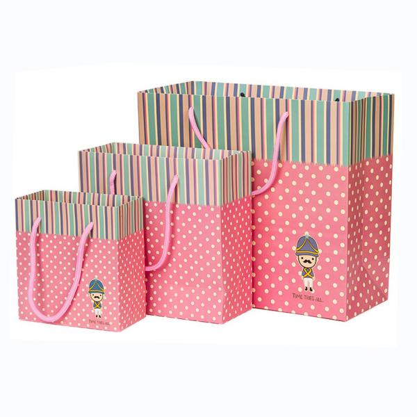 Sacos de papel de 250 g a 300 g com alças