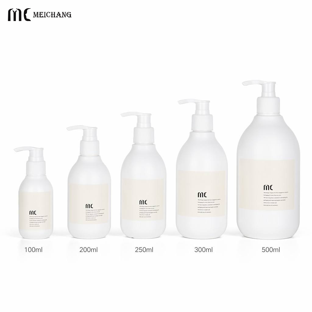 100ml-500ml Round PE Shampoo Bottle with Lotion Pump Custom Plastic Personal Care Packaging Bottle（MC-440）