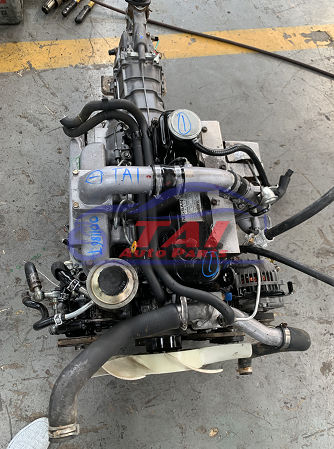 Японский двигатель дизеля машинных частей QD32 Turbo Nissan с коробкой передач для Nissan Cabstar
