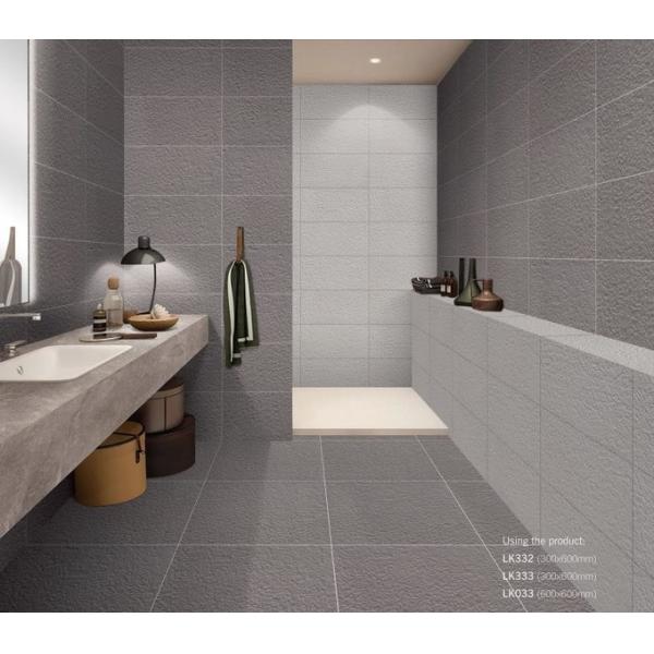 Carreaux gris résistant aux acides et murs extérieurs 300x600 mm Carreaux de porcelaine pour la reconstruction et la salle de bain