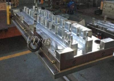 Le moule de compression SMC pour le bras du pôle de puissance 300000-1000000 coups
