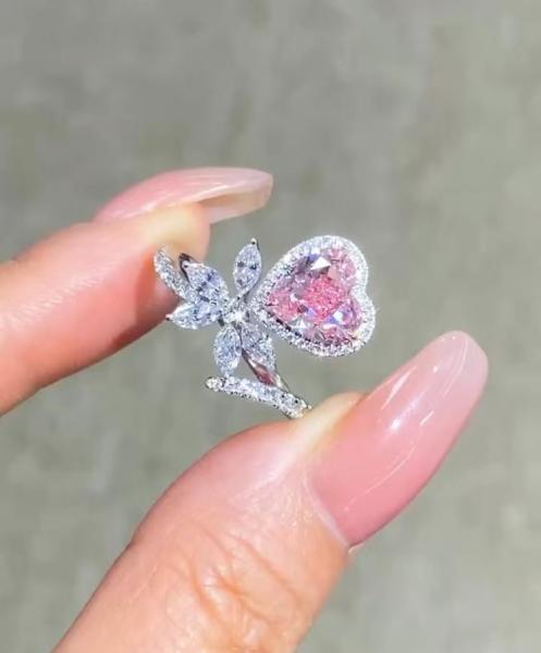 Corte de coração, joias crescidas, diamantes rosa, anel de noivado para casamento.