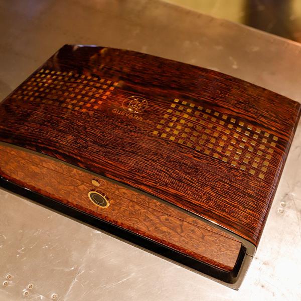 Luxury Cigar Box Piano Lacquer Wood Cedar Cigar Gift Box