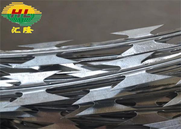 Arame farpado sanfona militar galvanizado Bto-22 960 mm de diâmetro