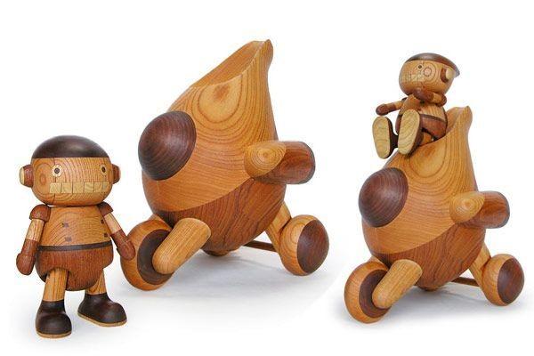Aesthetic Appeal Hand Carved Wood Sculptures For Indoor Decoration