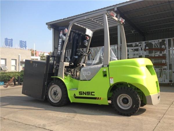 Snsc 3 Ton Diesel Forklift with Heavy Forklift Gear USA Eaton Steering Gear