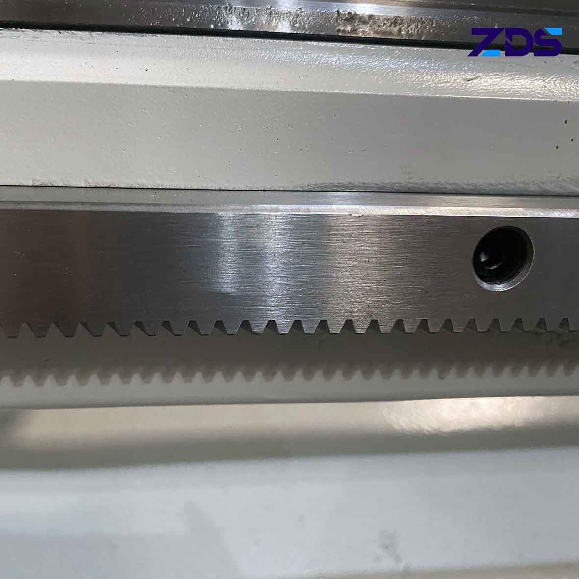 отверстия CNC доски 10-50mm точность машины толстого бортового сверля высокая