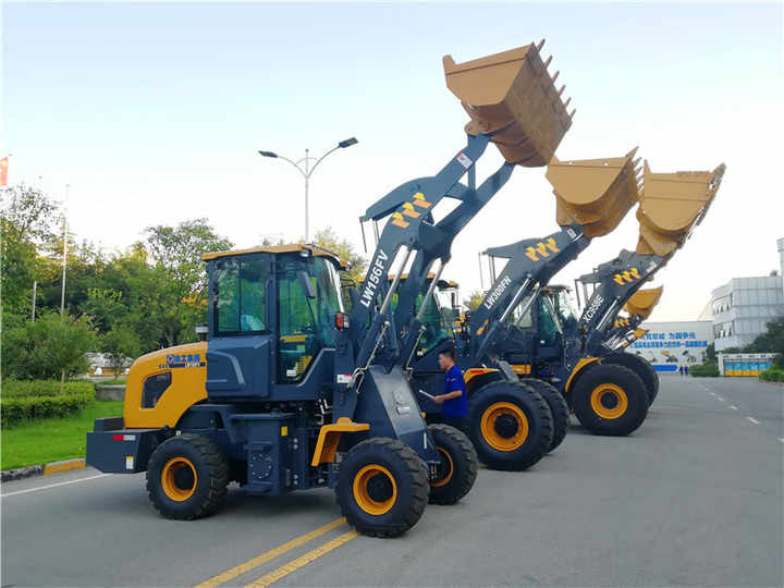 3 тонны XCMG Loader DEUTZ двигатель LW300FN в Шри-Ланке