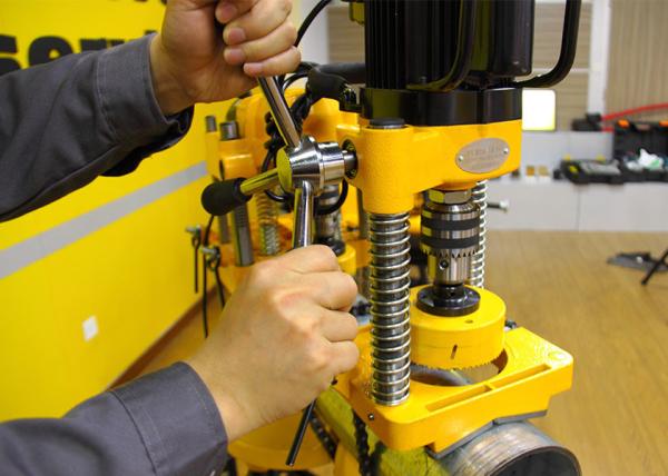 110 RPM Hole Cutting Machine Portable For Max 114 Mm In Diameter Hole Saw Machine